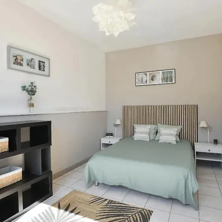 Domaine De L'olympe Holiday home Domart-en-Ponthieu